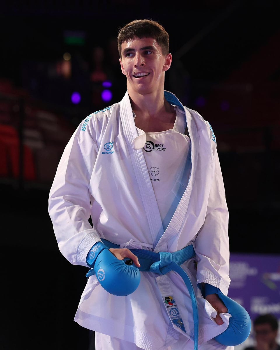 Ernest Sharafutdinov leaving the mat after a bout.